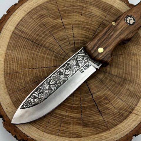 GRAVÜR İŞLEMELİ D2 ÇAKI 