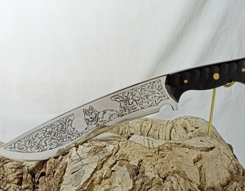 Kurt Gravürlü Kamp Bıçağı